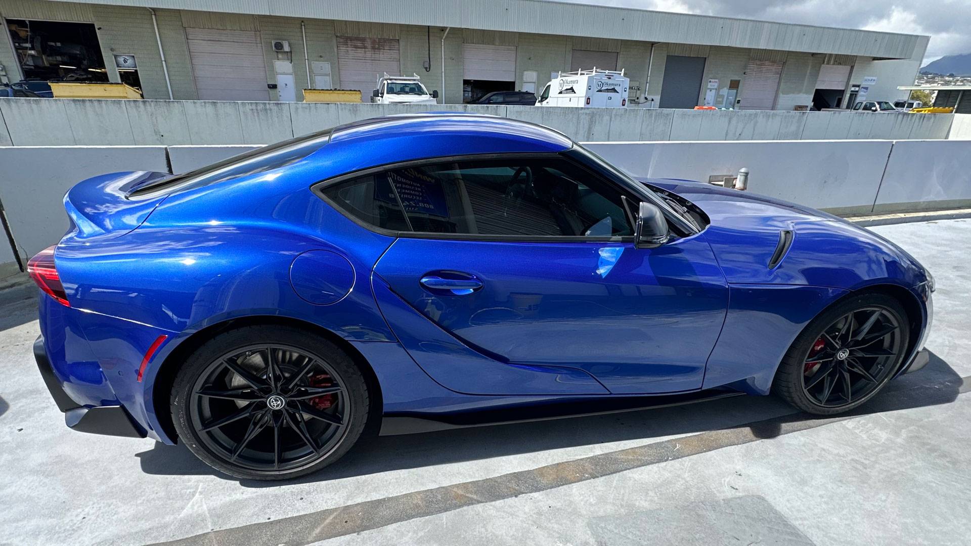 close up of white Nissan Z with ceramic coating